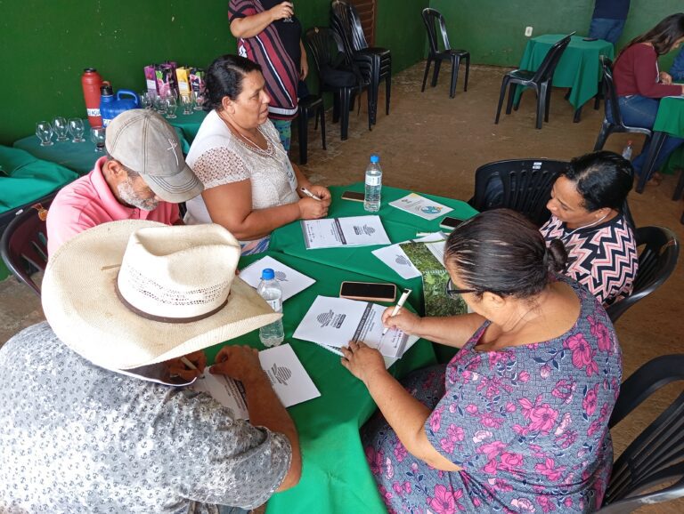 Produtores e produtoras no Polo Presencial do EaD Introdutório do PRS - Cerrado, em Uberlândia (MG)