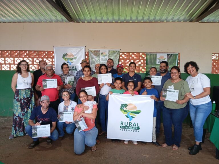 Produtores e produtoras no Polo Presencial do EaD Introdutório do PRS - Cerrado, em Uberlândia (MG)